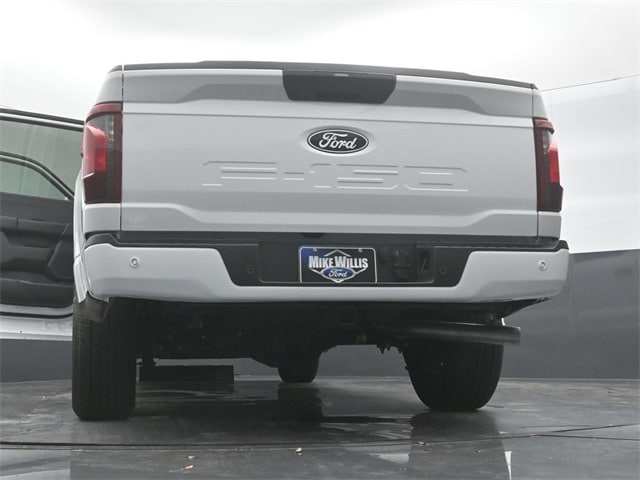 new 2025 Ford F-150 car, priced at $40,795