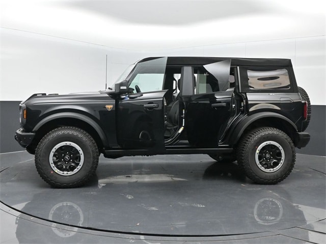 new 2024 Ford Bronco car, priced at $58,740