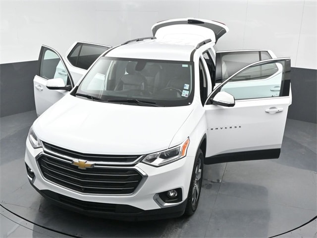 used 2020 Chevrolet Traverse car, priced at $22,410