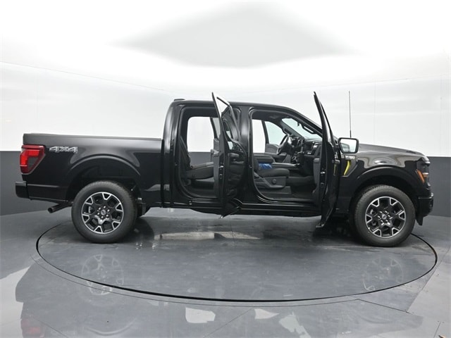 new 2025 Ford F-150 car, priced at $47,031