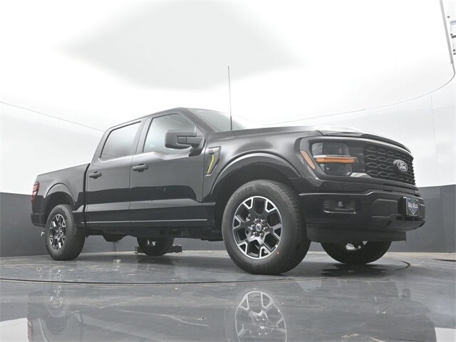 new 2025 Ford F-150 car, priced at $43,169