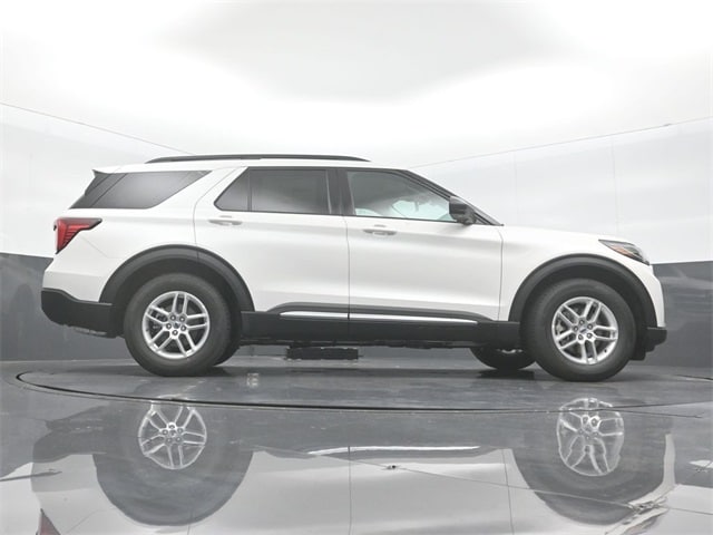 new 2025 Ford Explorer car, priced at $38,440