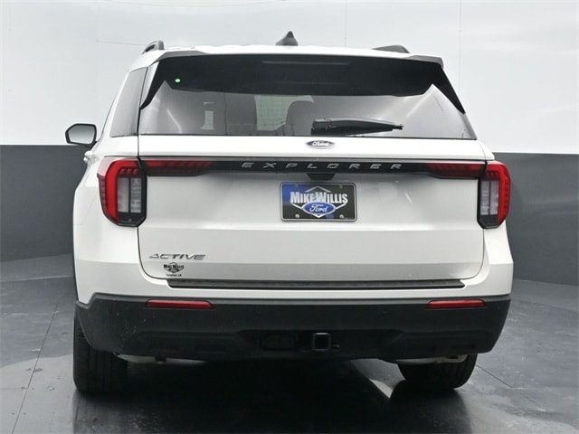 new 2025 Ford Explorer car, priced at $40,245