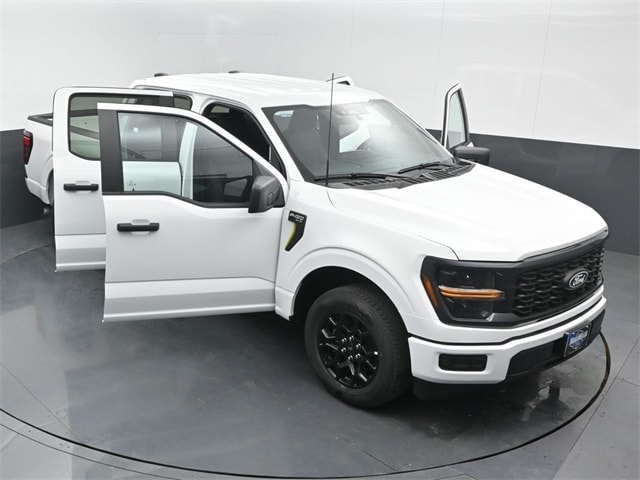 new 2025 Ford F-150 car, priced at $41,751