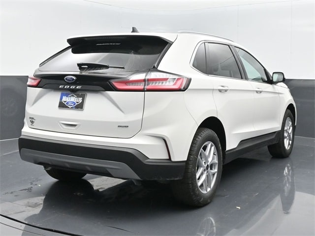 new 2024 Ford Edge car, priced at $37,020