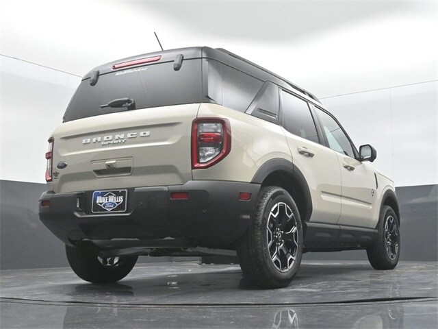 new 2025 Ford Bronco Sport car, priced at $37,846