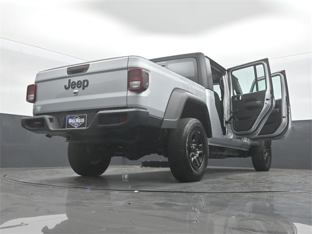 used 2023 Jeep Gladiator car, priced at $32,789