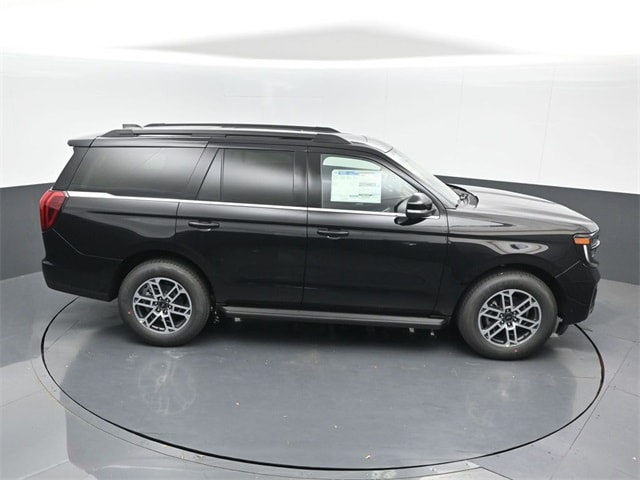 new 2025 Ford Expedition car, priced at $68,210