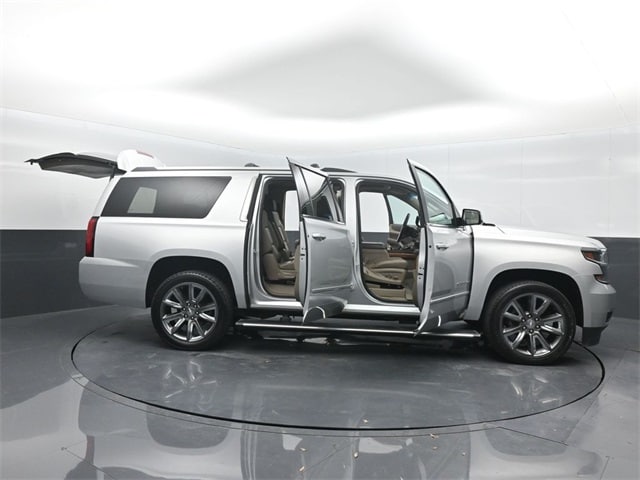 used 2018 Chevrolet Suburban car, priced at $27,994