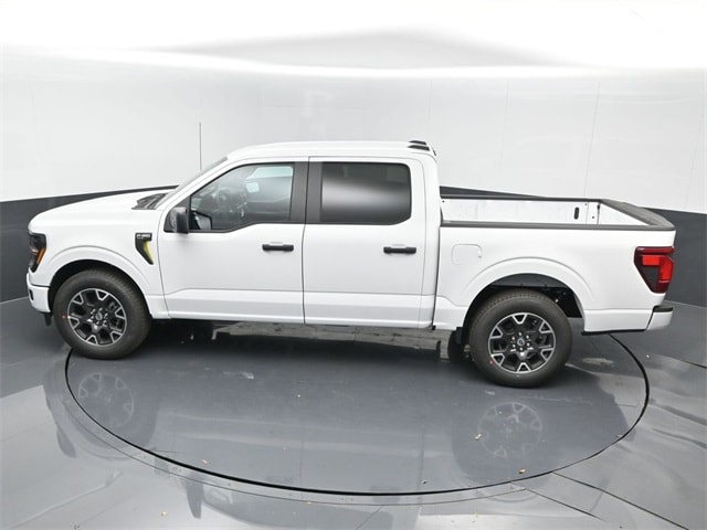 new 2024 Ford F-150 car, priced at $44,027