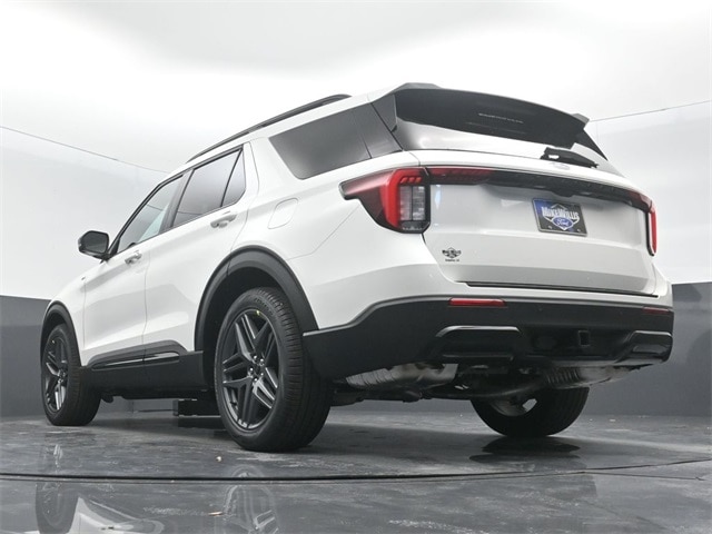 new 2025 Ford Explorer car, priced at $45,860