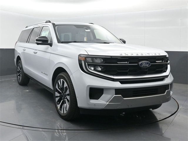 new 2025 Ford Expedition car, priced at $82,435