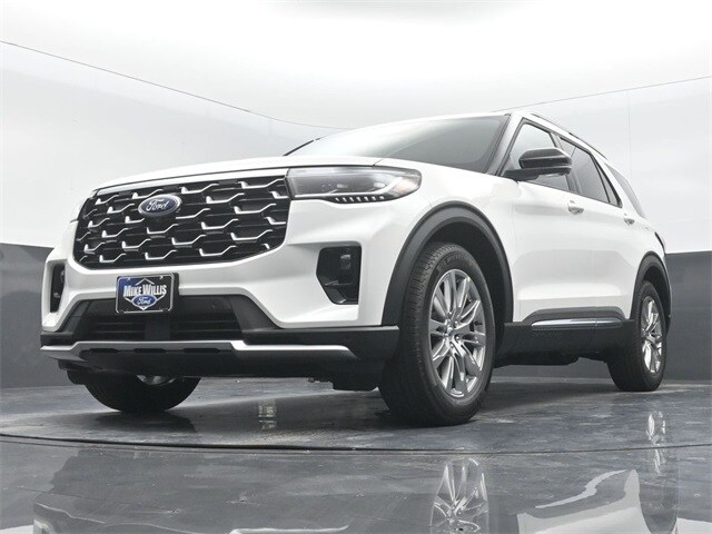 new 2025 Ford Explorer car, priced at $49,640