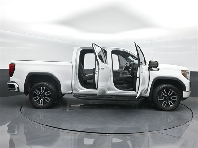 used 2021 GMC Sierra 1500 car, priced at $42,324
