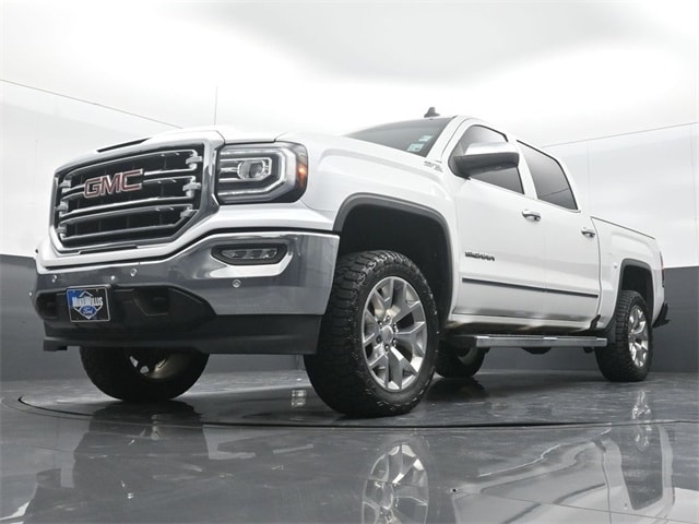 used 2018 GMC Sierra 1500 car, priced at $35,258