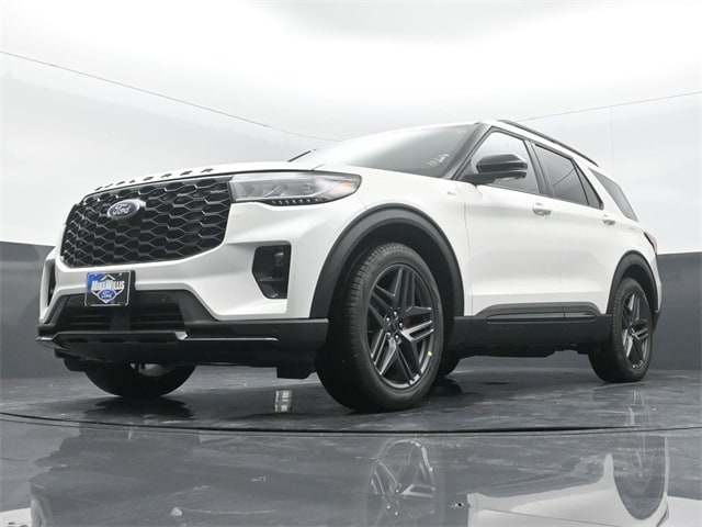 new 2025 Ford Explorer car, priced at $47,240