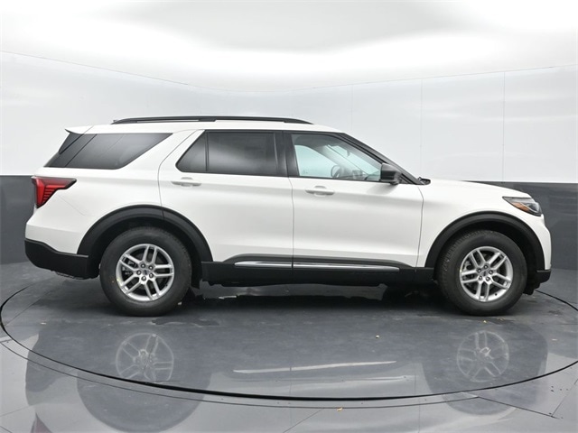 new 2025 Ford Explorer car, priced at $43,605