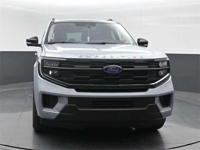 new 2025 Ford Expedition car, priced at $69,205