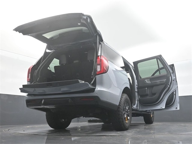 new 2025 Ford Expedition car, priced at $84,540