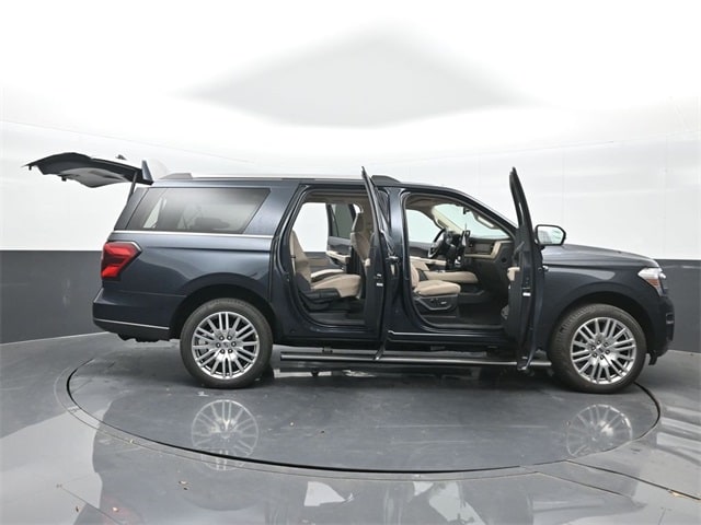 new 2024 Ford Expedition car, priced at $64,895