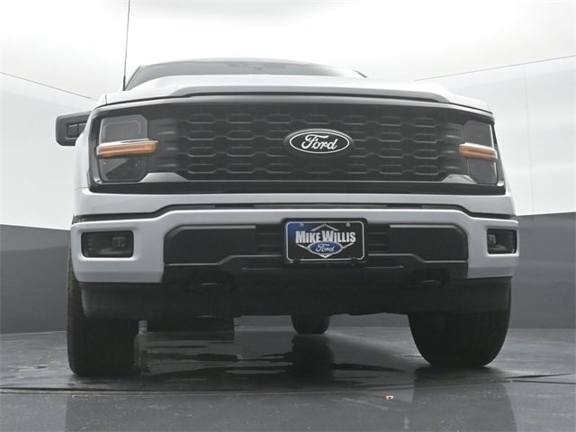 new 2025 Ford F-150 car, priced at $51,921