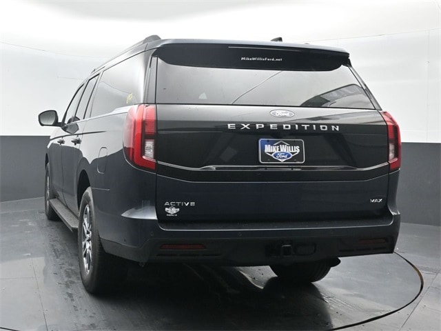 new 2025 Ford Expedition car, priced at $71,705