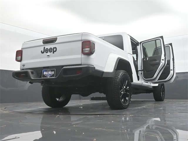 used 2024 Jeep Gladiator car, priced at $37,988