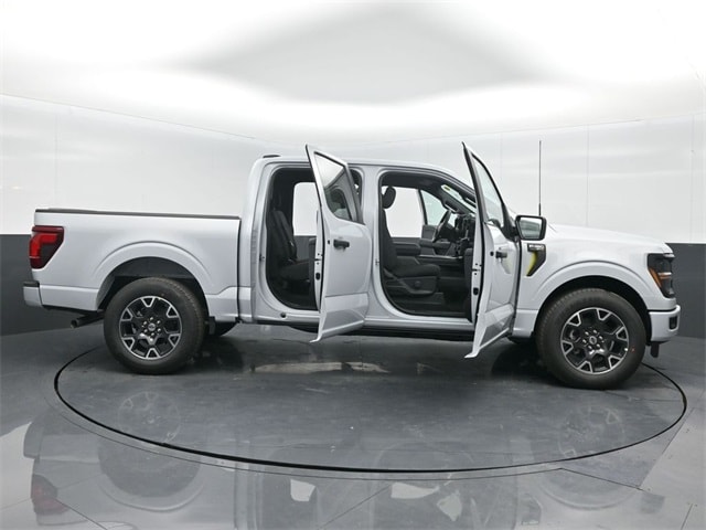 new 2025 Ford F-150 car, priced at $47,780