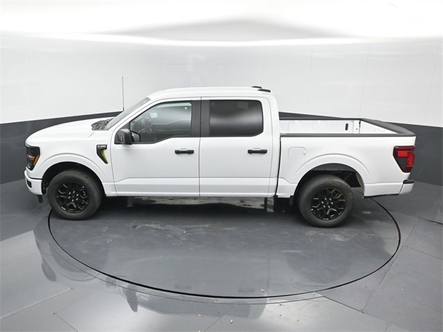 new 2025 Ford F-150 car, priced at $40,795