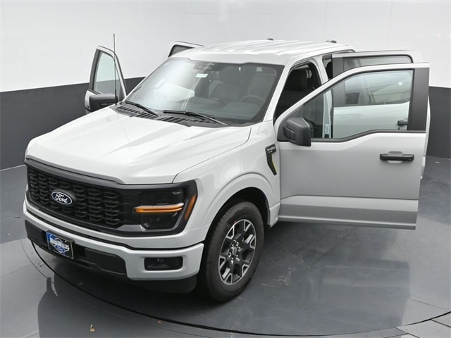 new 2024 Ford F-150 car, priced at $47,045