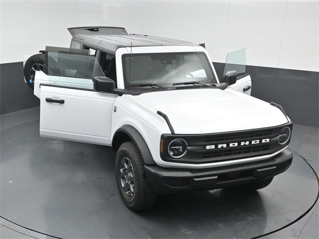 new 2025 Ford Bronco car, priced at $45,970
