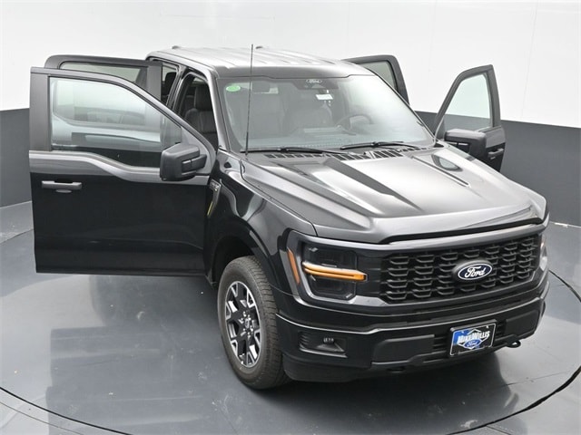 new 2024 Ford F-150 car, priced at $52,239