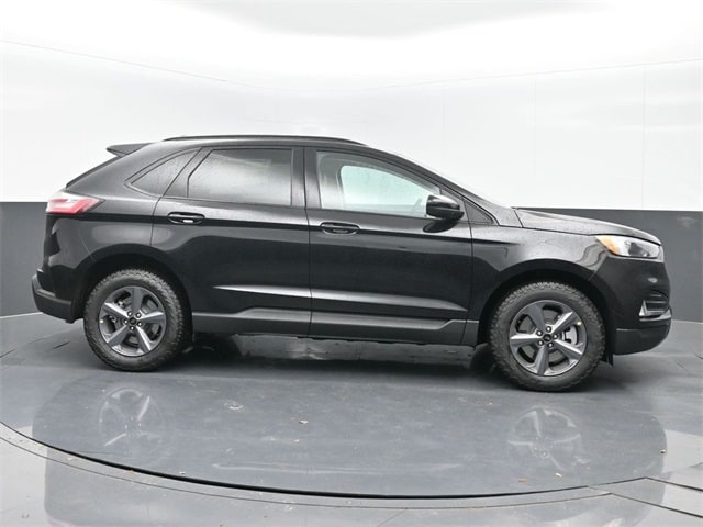 new 2024 Ford Edge car, priced at $38,805