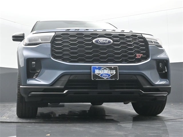 new 2025 Ford Explorer car, priced at $54,850