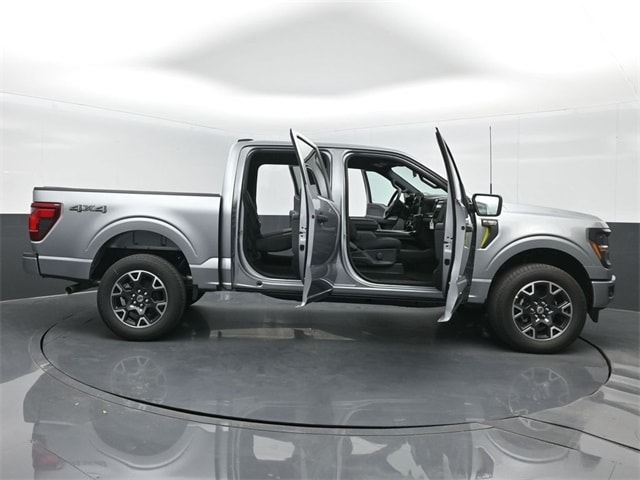 new 2024 Ford F-150 car, priced at $48,574