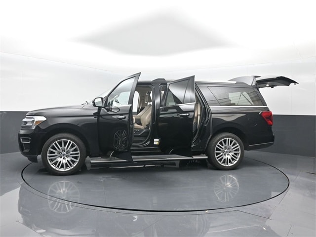 used 2022 Ford Expedition Max car, priced at $47,877