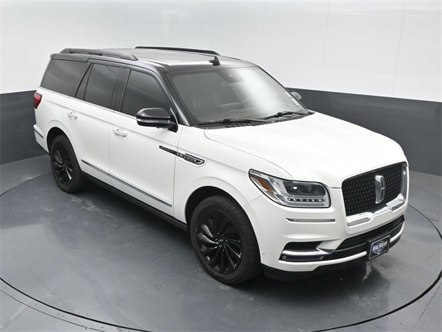 used 2021 Lincoln Navigator car, priced at $48,278