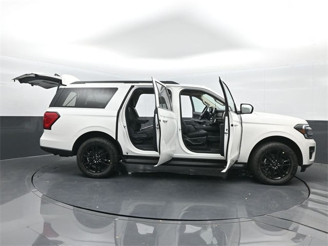 new 2024 Ford Expedition car, priced at $59,950