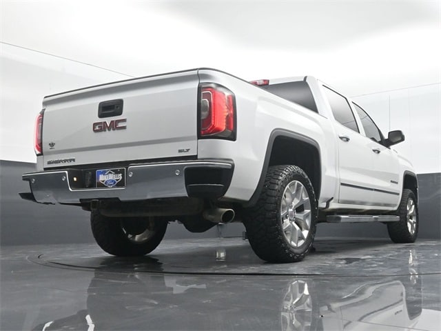 used 2018 GMC Sierra 1500 car, priced at $35,258