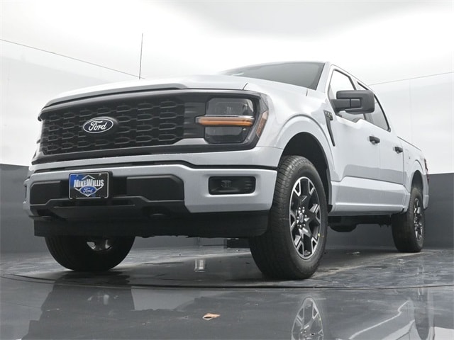 new 2025 Ford F-150 car, priced at $52,130