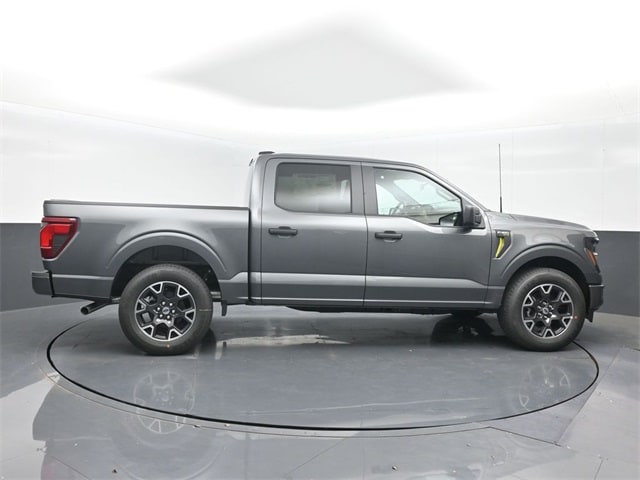 new 2025 Ford F-150 car, priced at $43,169