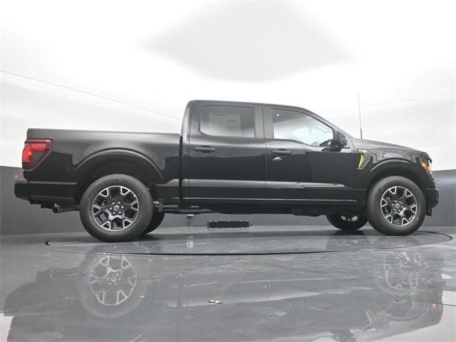 new 2025 Ford F-150 car, priced at $44,333