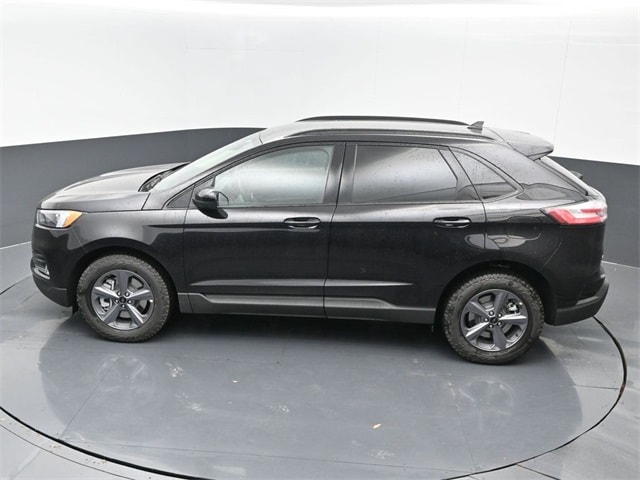 new 2024 Ford Edge car, priced at $36,805