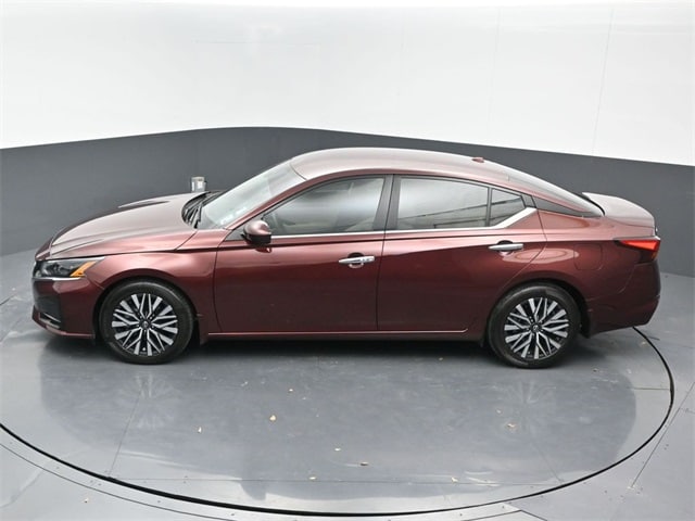 used 2023 Nissan Altima car, priced at $21,178