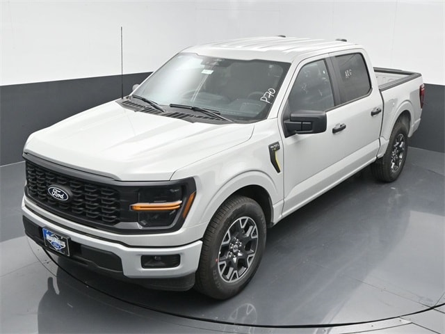 new 2024 Ford F-150 car, priced at $43,014