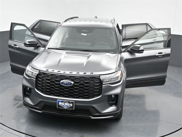 new 2025 Ford Explorer car, priced at $46,445