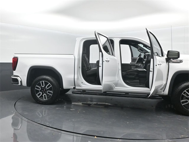 used 2019 GMC Sierra 1500 car, priced at $38,981