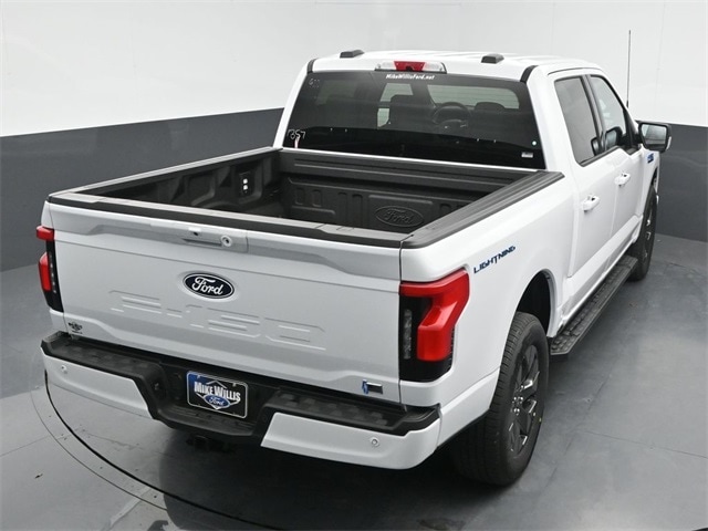 new 2025 Ford F-150 Lightning car, priced at $64,631