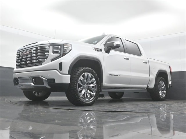 used 2025 GMC Sierra 1500 car, priced at $67,397