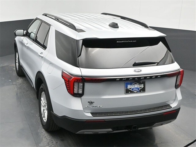 new 2025 Ford Explorer car, priced at $41,620